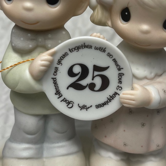 Vintage Precious Moments God Blessed Our Years Together with Love 25th 1983 - Picture 7 of 9